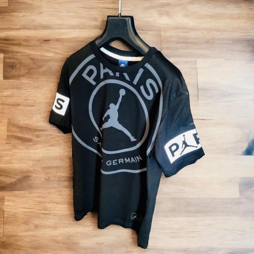 CAMISETA NIKE PARIS NEGRO