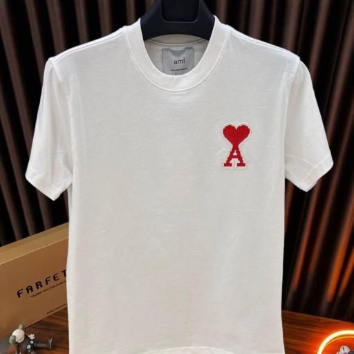 CAMISETA AMI ( BORDADA)