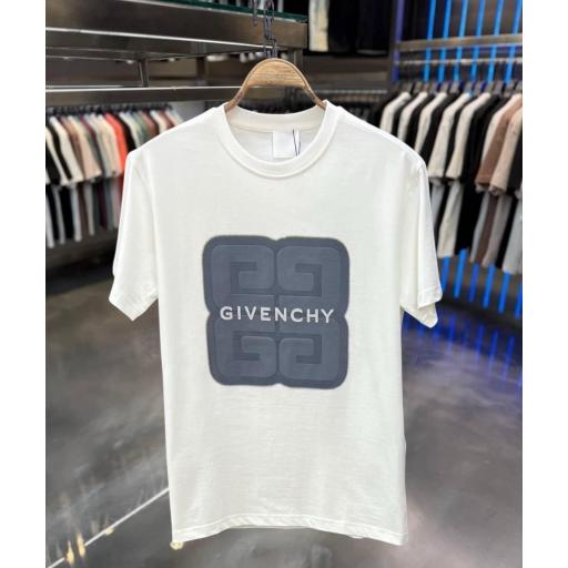 CAMISETA GIVENCHY