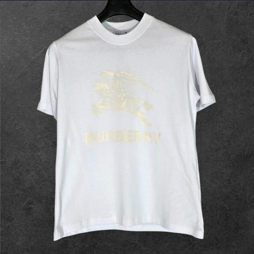 CAMISETA BURBERRY ( OVERSIZE )