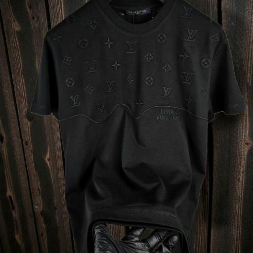 CAMISETA LV