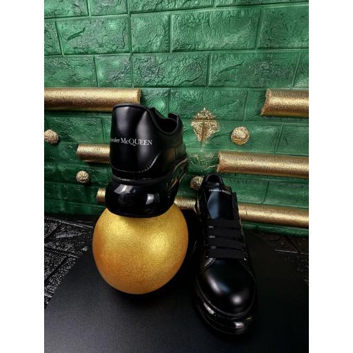 Zapatillas McQu**n [2]