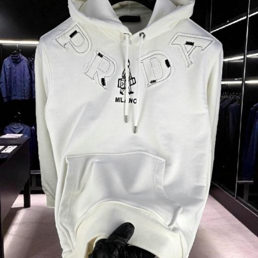 SUDADERA PRADA (BORDADA)