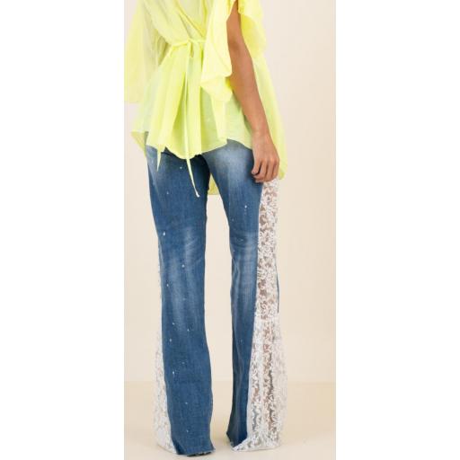 Pantalon encaje en un lado [1]