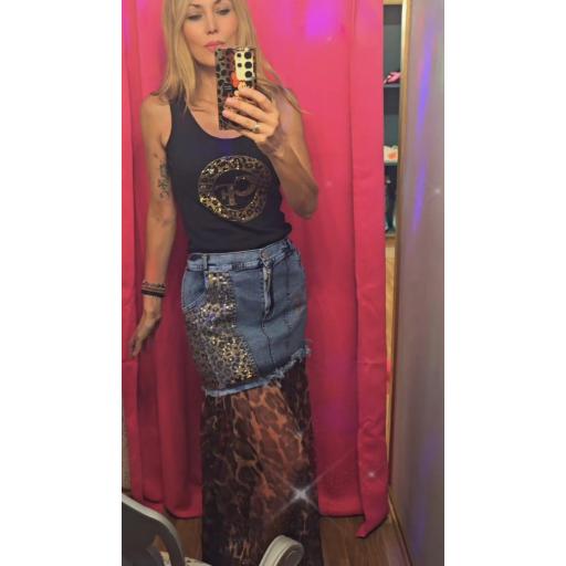 Falda vaquera con tus chazline fashion 