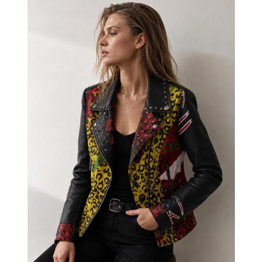 Chaqueta nueva colección 