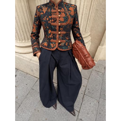 Chaqueta bordada [1]