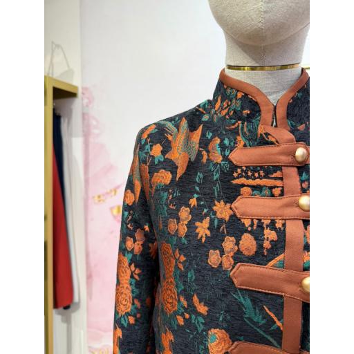 Chaqueta bordada [2]