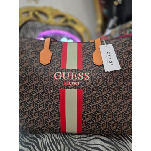 BOLSO GUESS SHOPPER SILVANA LOGO [2]