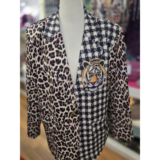 BLAZIER TIGUER TALLA UNICA ACDC [3]