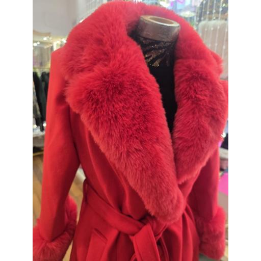 ABRIGO ROJO N UEVA COLECCION [2]