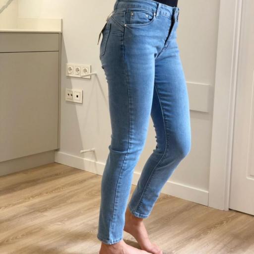 Basic jeans [1]