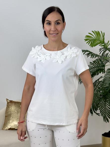 Camiseta Flor Blanca [3]