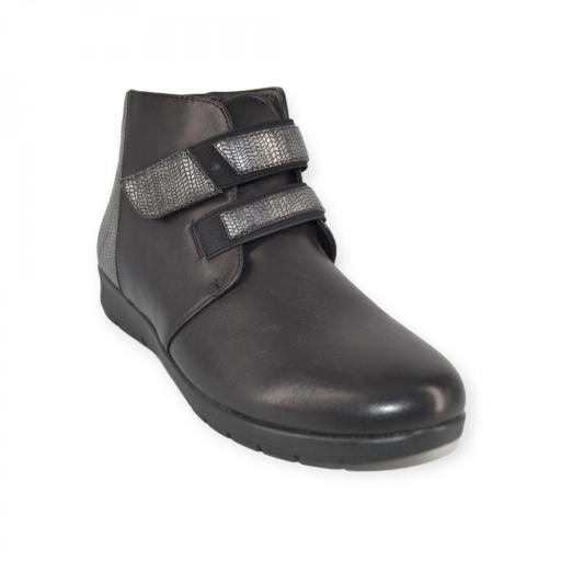 BOTIN NEGRO DOS VELCROS AMARPIES 13316 [1]