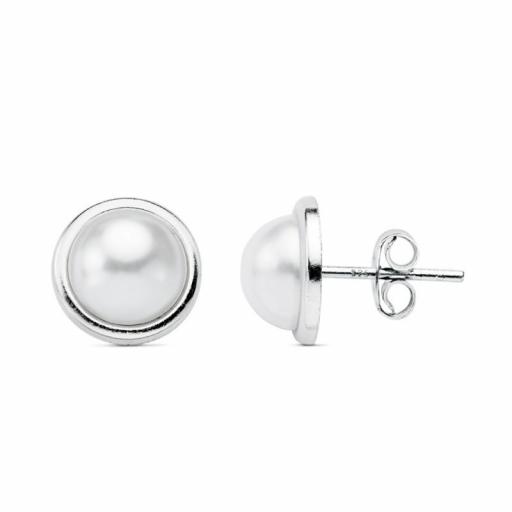 Pendientes plata 1/2 perla con cerco 10mm.