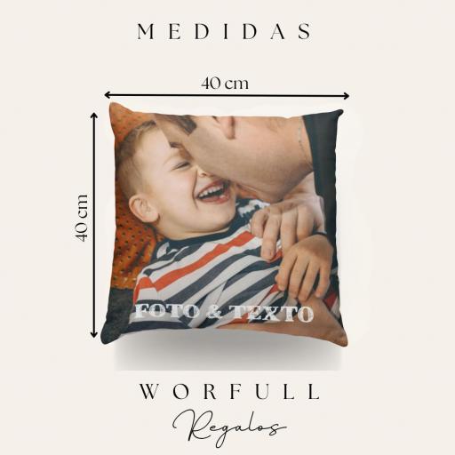 Cojín personalizados frente y dorso con foto ¡Un regalo perfecto! Original especial y único. Muy cómodo y se amolda perfectamente para usar en tu sofá mirando una peli o en la cama cuando te tumbas a pensar. Se puede lavar sin problemas sin q [3]