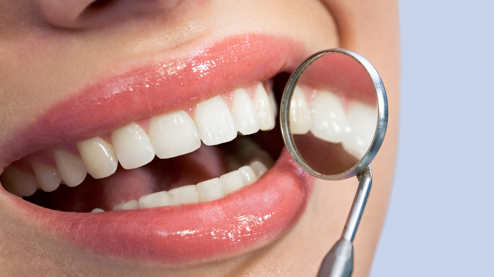 Manchas en los dientes: causas, tipos y tratamientos