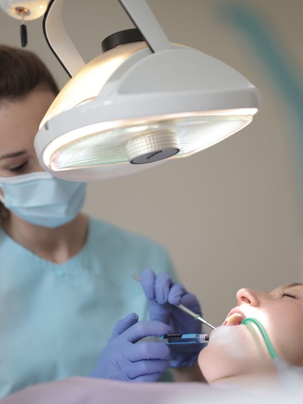 tratamiento microcirugia dental zaragoza