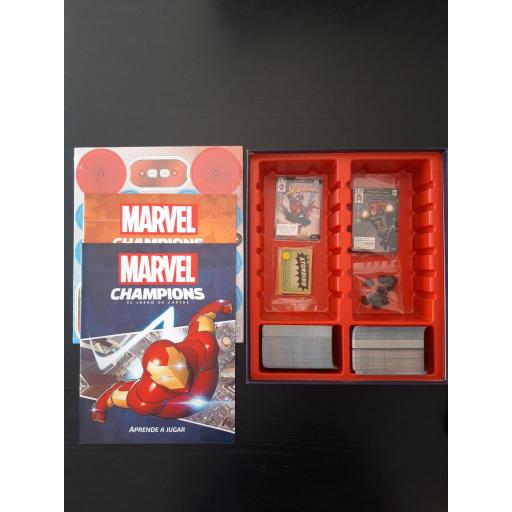 Marvel Champions: El juego de cartas, tapetes neopreno y cartas promo [2]