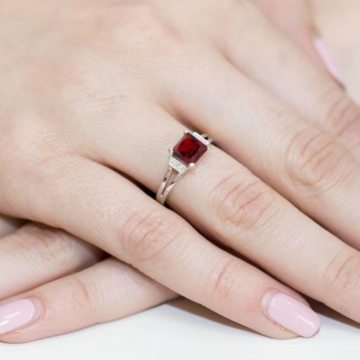 Anillo Piropo Oro Blanco 14K con Granate y Diamantes 1,30 ct [3]