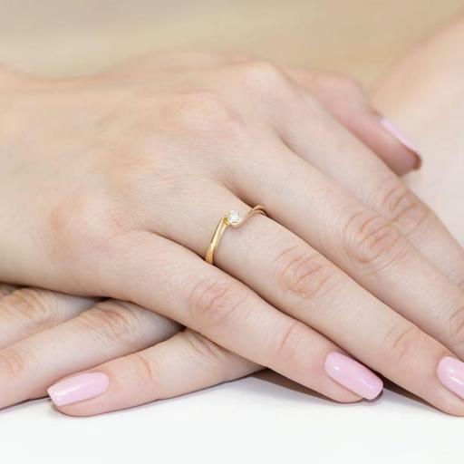 Anillo Avelis Oro Amarillo 14K con Diamante de Laboratorio – Brillo Moderno [3]