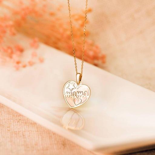 Colgante de Oro Amarillo 18K – Corazón con Nácar, “Mamá”, Estrella y Corazón [1]