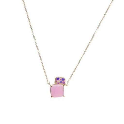  Collar con colgante cuadrado con piedra rosa 