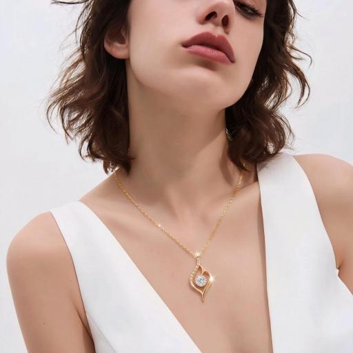 Collar en Oro 18K con Circonitas Blancas – Regalo Elegante [1]