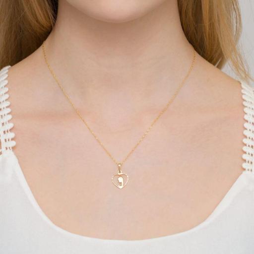 Medalla Virgen Corazón Oro 14K con Diamante Natural [1]