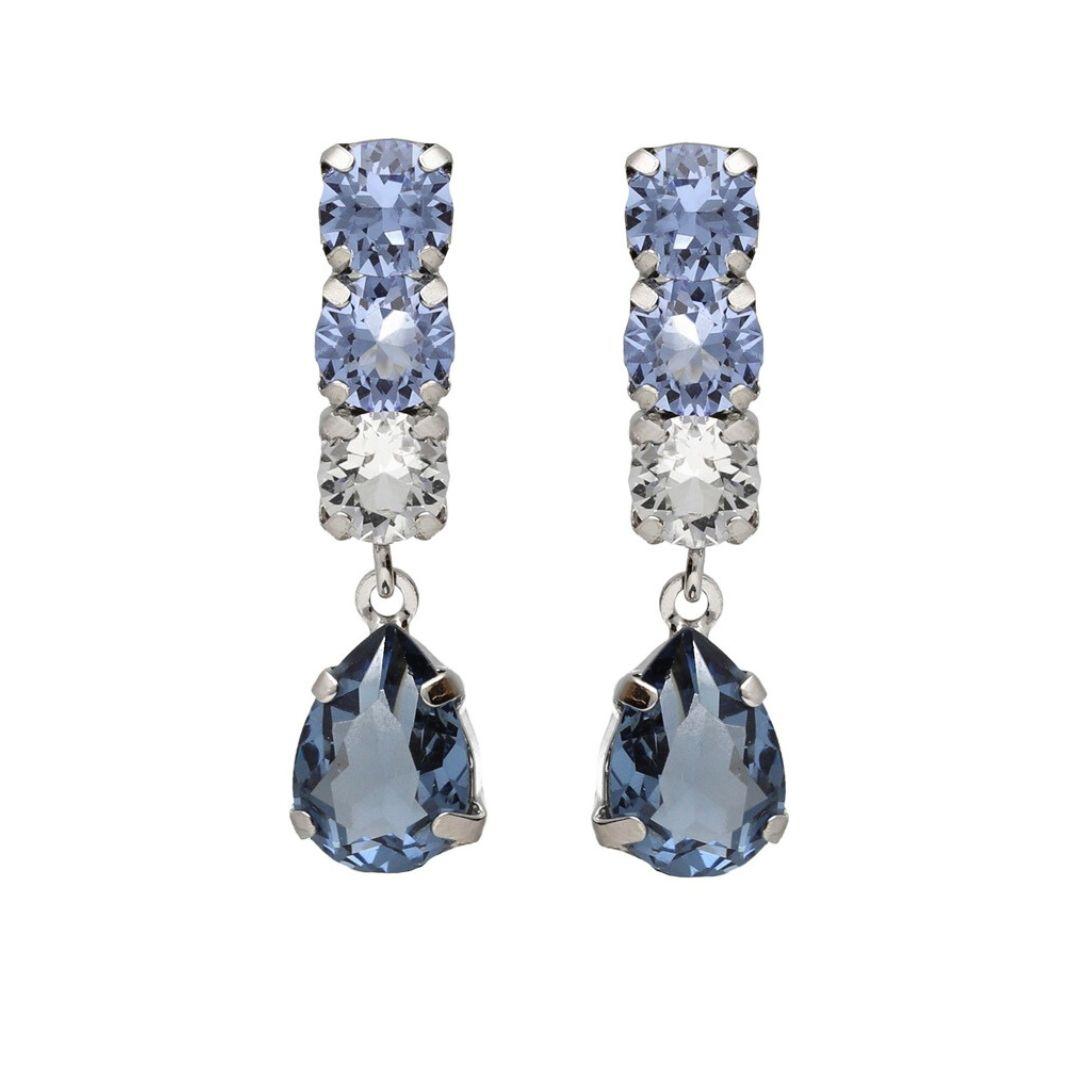 PENDIENTES LARGOS ILLUME DE CRISTAL AZUL EN PLATA DE LEY BAÑADA EN RODIO · VICTORIA CRUZ