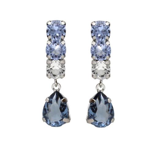 PENDIENTES LARGOS ILLUME DE CRISTAL AZUL EN PLATA DE LEY BAÑADA EN RODIO · VICTORIA CRUZ