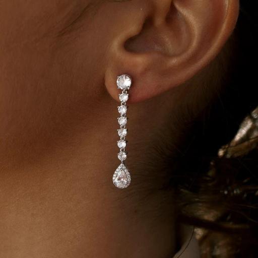 Pendientes Largos Plata con Circonitas Blancas – Elegancia para Momentos Especiales [1]