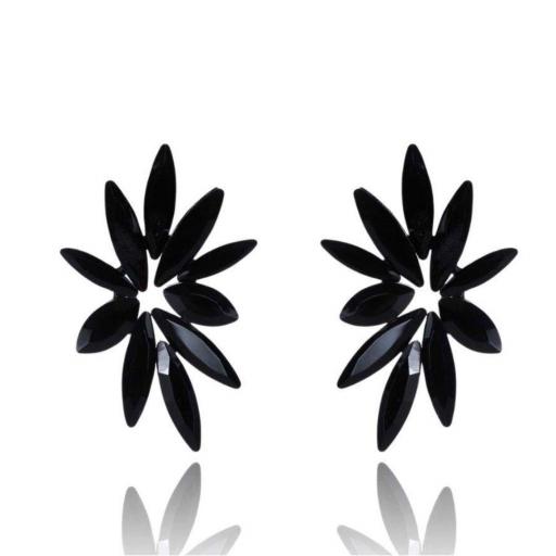 Pendientes de fiesta en tono negro