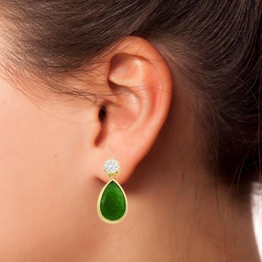 Pendientes en forma de gota verde y una circonita blanca de oro 18k [1]