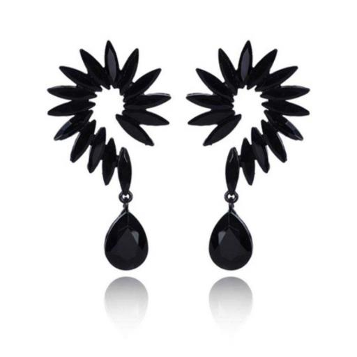 Pendientes elegantes en tono negro