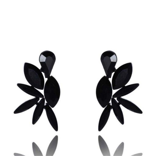 Pendientes negros de fiesta