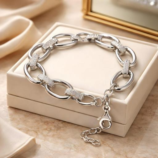 Pulsera de eslabones ovalados con circonitas en plata 925 – elegancia moderna [2]