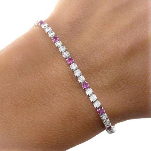 Pulsera de plata con circonitas incrustadas en una sola línea blanca entrelazadas con circonitas rosas [1]