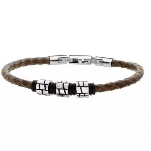 Pulsera trenzada para hombre con elegantes dijes [1]