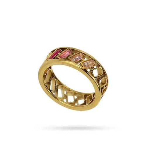 Anillo dorado con circonitas rosadas