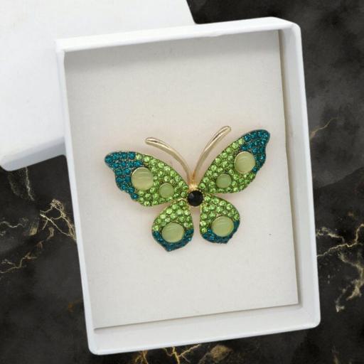 Broche realizado en metal mariposa verde [1]