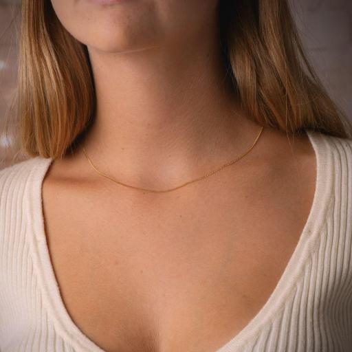 Cadena Fina Barbada Maciza de Oro 18K – Elegancia Pura en Cada Centímetro [1]