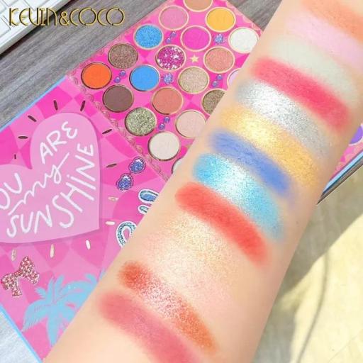PALETA MAKE UP BOOK KEVIN & COCO. 82 colores [2]