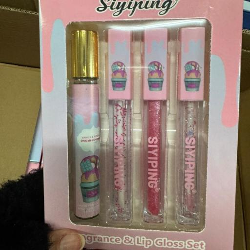 SET BRILLO LABIAL. 4PCS 