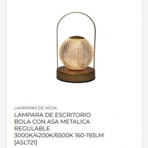 Lámpara de mesa con asa metálica regulable 