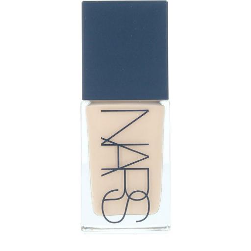 LIGHT REFLECTING ADVANCED skincare foundation