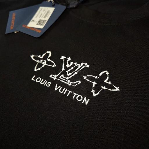 CAMISETA LV  (OVERSIZE) [2]
