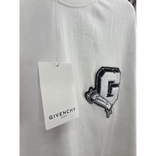 CAMISETA GIVENCHY (BORDADA) [2]