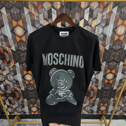CAMISETA MOSCHINO