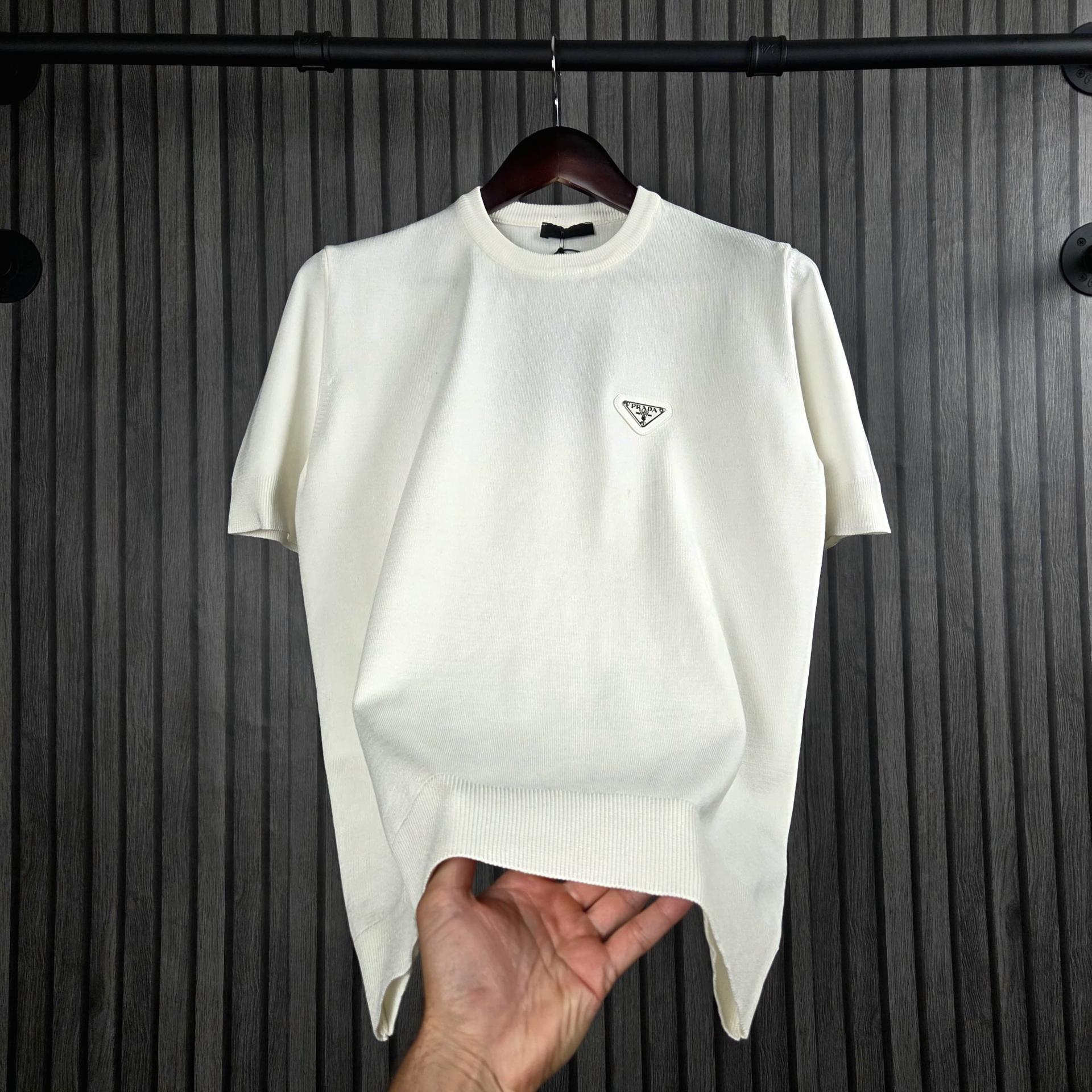 CAMISETA PRADA